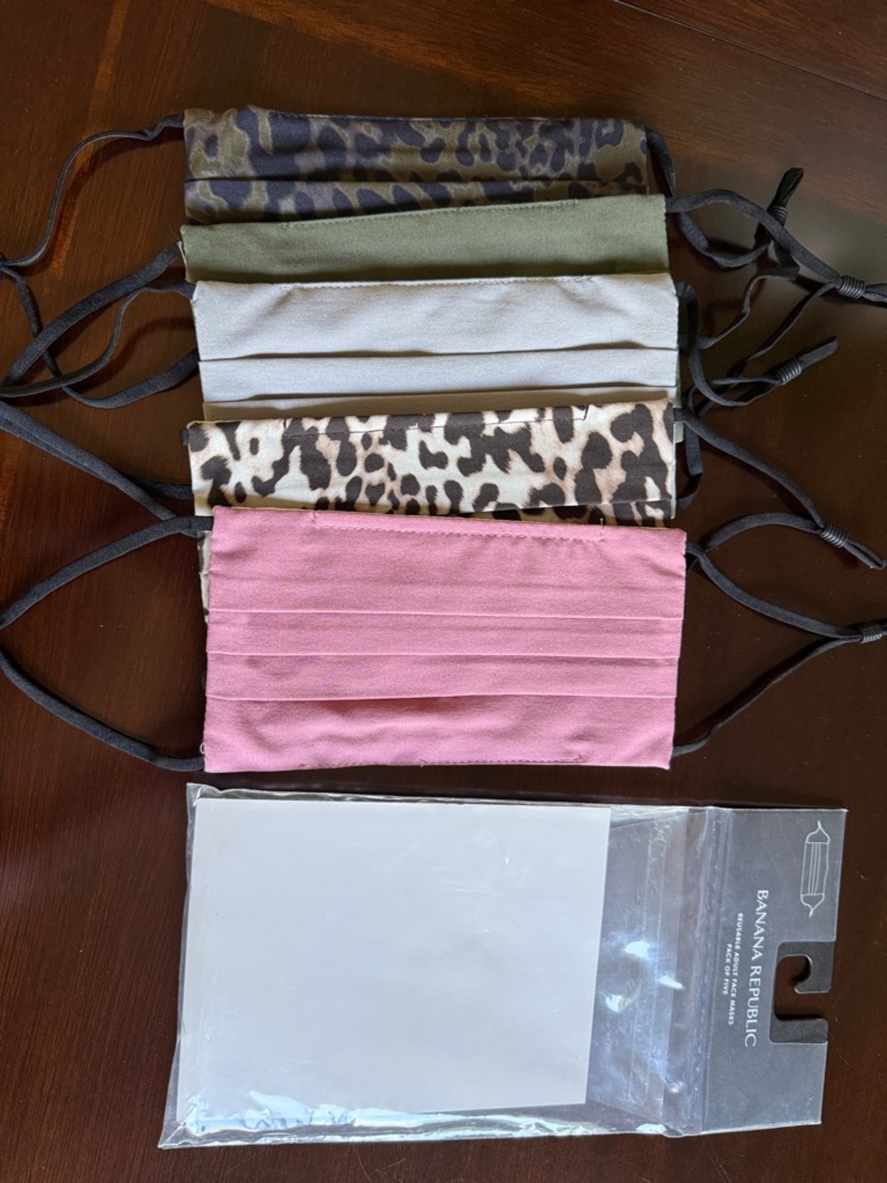 NWT BANANA REPUBLIC Reusable Adult Face Masks 5 Pack